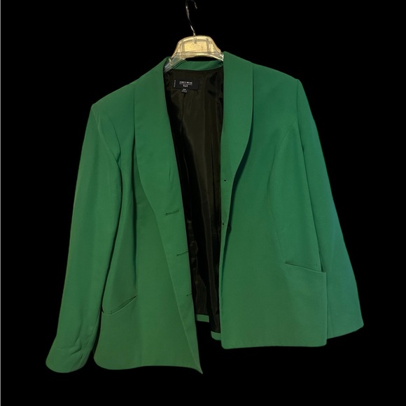 Jones Wear Jackets & Blazers - Green Blazer PtP 23